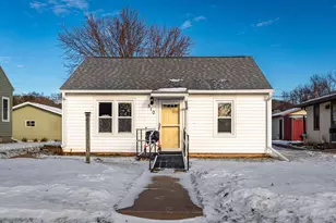 510 1st St, La Crescent, MN 55947 - Photo 2