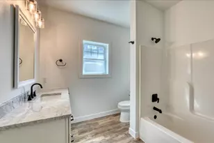 W7674 Castle Mound Rd, Holland, WI 54636 - Photo 12