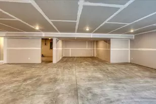 W7674 Castle Mound Rd, Holland, WI 54636 - Photo 16