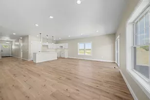 W7676 Castle Mound Rd, Holland, WI 54636 - Photo 10