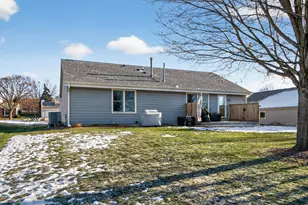 1914 Harvest Ln, Waukesha, WI 53186 - Photo 32