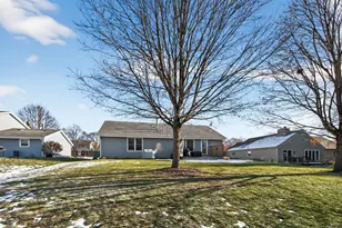 1914 Harvest Ln, Waukesha, WI 53186 - Photo 38