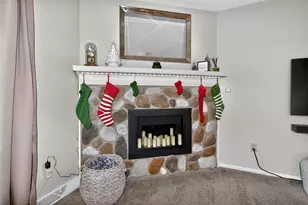 1914 Harvest Ln, Waukesha, WI 53186 - Photo 6