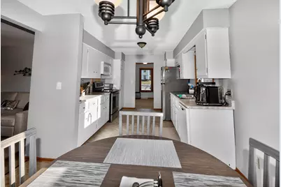 1914  Harvest Ln, Waukesha, WI 53186 - Photo 12