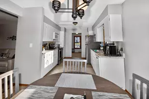 1914 Harvest Ln, Waukesha, WI 53186 - Photo 12