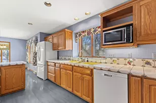 301 W Ravine Baye Rd, Bayside, WI 53217 - Photo 26