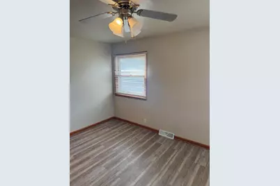 4877 N 40th St, Milwaukee, WI 53209 - Photo 16