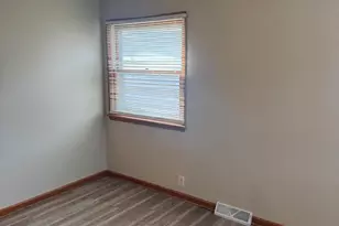 4877 N 40th St, Milwaukee, WI 53209 - Photo 16