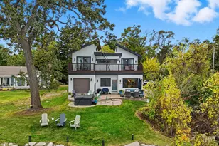 8609 Lakeshore Dr, Pleasant Prairie, WI 53158 - Photo 4