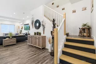 8609 Lakeshore Dr, Pleasant Prairie, WI 53158 - Photo 10