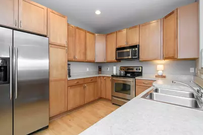 3930 S Lake Dr #302, Saint Francis, WI 53235 - Photo 8