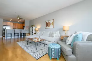 3930 S Lake Dr, Saint Francis, WI 53235 - Photo 6