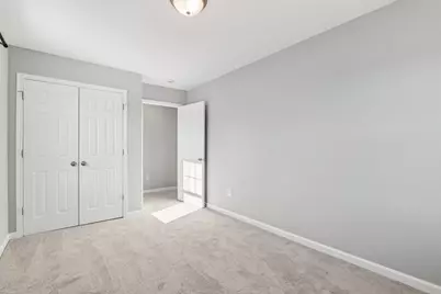 415  Oakland Ave, Waukesha, WI 53186 - Photo 16