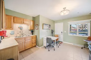 304 Center Ave, Sheboygan, WI 53081 - Photo 6