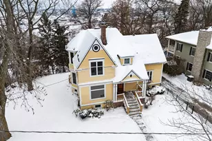 1407 Michigan Ave, Manitowoc, WI 54220 - Photo 4