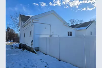 210  N K St, Sparta, WI 54656 - Photo 4