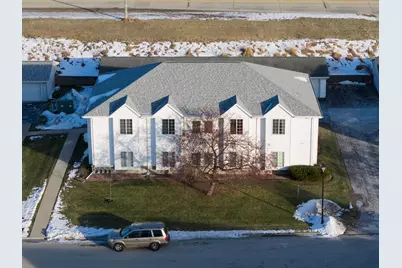 903  Fox Creek Dr #3, Watertown, WI 53098 - Photo 1