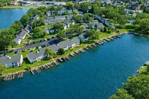 300 Foxwood Dr, Racine, WI 53185 - Photo 20