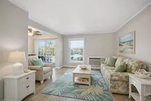 300 Foxwood Dr, Racine, WI 53185 - Photo 4