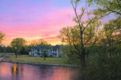 300  Foxwood Dr #109, Racine, WI 53185 - Photo 16