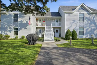 300  Foxwood Dr #109, Racine, WI 53185 - Photo 12