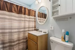 4446 N 73rd St, Milwaukee, WI 53218 - Photo 10