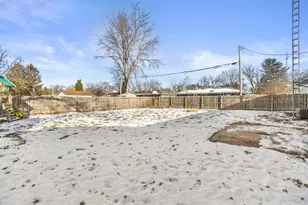 2211 Hawthorne Ave, Janesville, WI 53545 - Photo 4