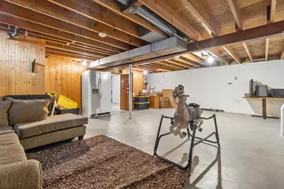 2211  Hawthorne Ave, Janesville, WI 53545 - Photo 26