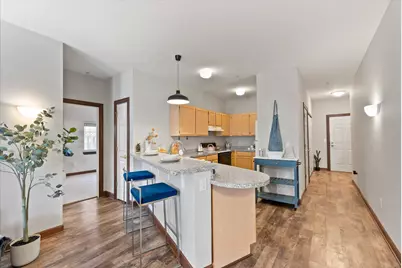 7224 W State St, Wauwatosa, WI 53213 - Photo 6