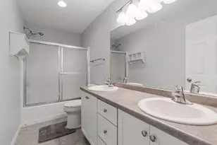 1910 Valley Ct, Grafton, WI 53024 - Photo 18