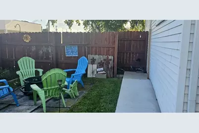 2122  Lincoln St, Two Rivers, WI 54241 - Photo 24