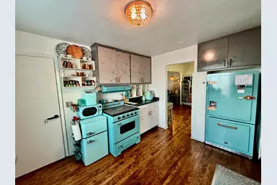 2122  Lincoln St, Two Rivers, WI 54241 - Photo 8