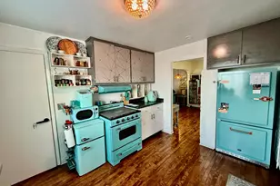 2122 Lincoln St, Two Rivers, WI 54241 - Photo 8