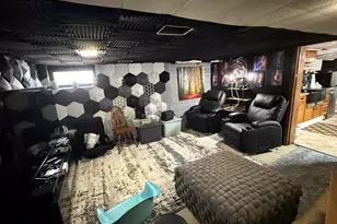 2122 Lincoln St, Two Rivers, WI 54241 - Photo 20