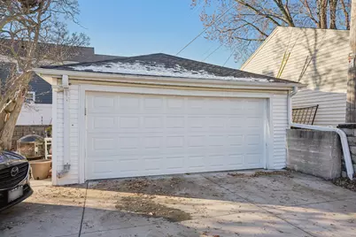 8216 W North Ave, Wauwatosa, WI 53213 - Photo 40