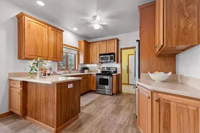 N58W5232  Highland Crossings Cir, Cedarburg, WI 53012 - Photo 24