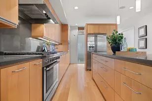 907 E Reservoir Ave, Milwaukee, WI 53212 - Photo 8