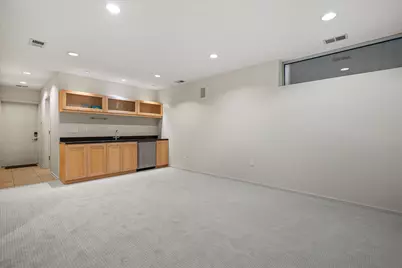 907 E Reservoir Ave, Milwaukee, WI 53212 - Photo 36