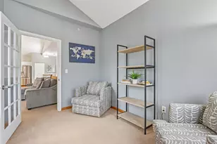 4961 W Maple Leaf Cir, Greenfield, WI 53220 - Photo 14