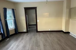 1634 S 10th St, Manitowoc, WI 54220 - Photo 6