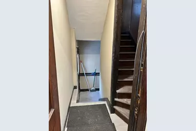 1634 S 10th St, Manitowoc, WI 54220 - Photo 8