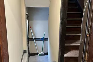 1634 S 10th St, Manitowoc, WI 54220 - Photo 8