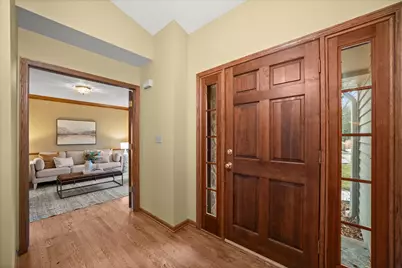 1618 W Eastbrook Ct, Mequon, WI 53092 - Photo 2