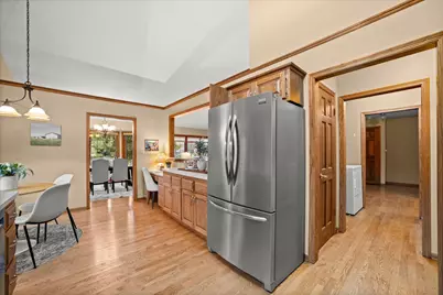 1618 W Eastbrook Ct, Mequon, WI 53092 - Photo 24