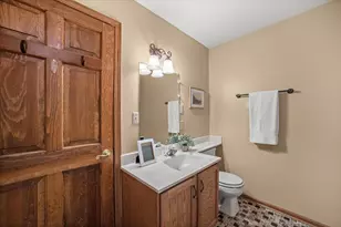 1618 W Eastbrook Ct, Mequon, WI 53092 - Photo 32