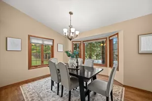 1618 W Eastbrook Ct, Mequon, WI 53092 - Photo 18