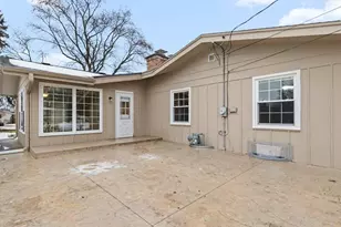 5375 S Allenwood Ln, Hales Corners, WI 53130 - Photo 16