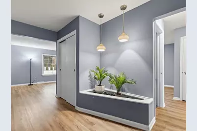 5375 S Allenwood Ln, Hales Corners, WI 53130 - Photo 2