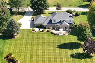 11811 N Lantern Ln, Mequon, WI 53092 - Photo 46
