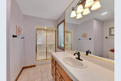 11811 N Lantern Ln, Mequon, WI 53092 - Photo 40